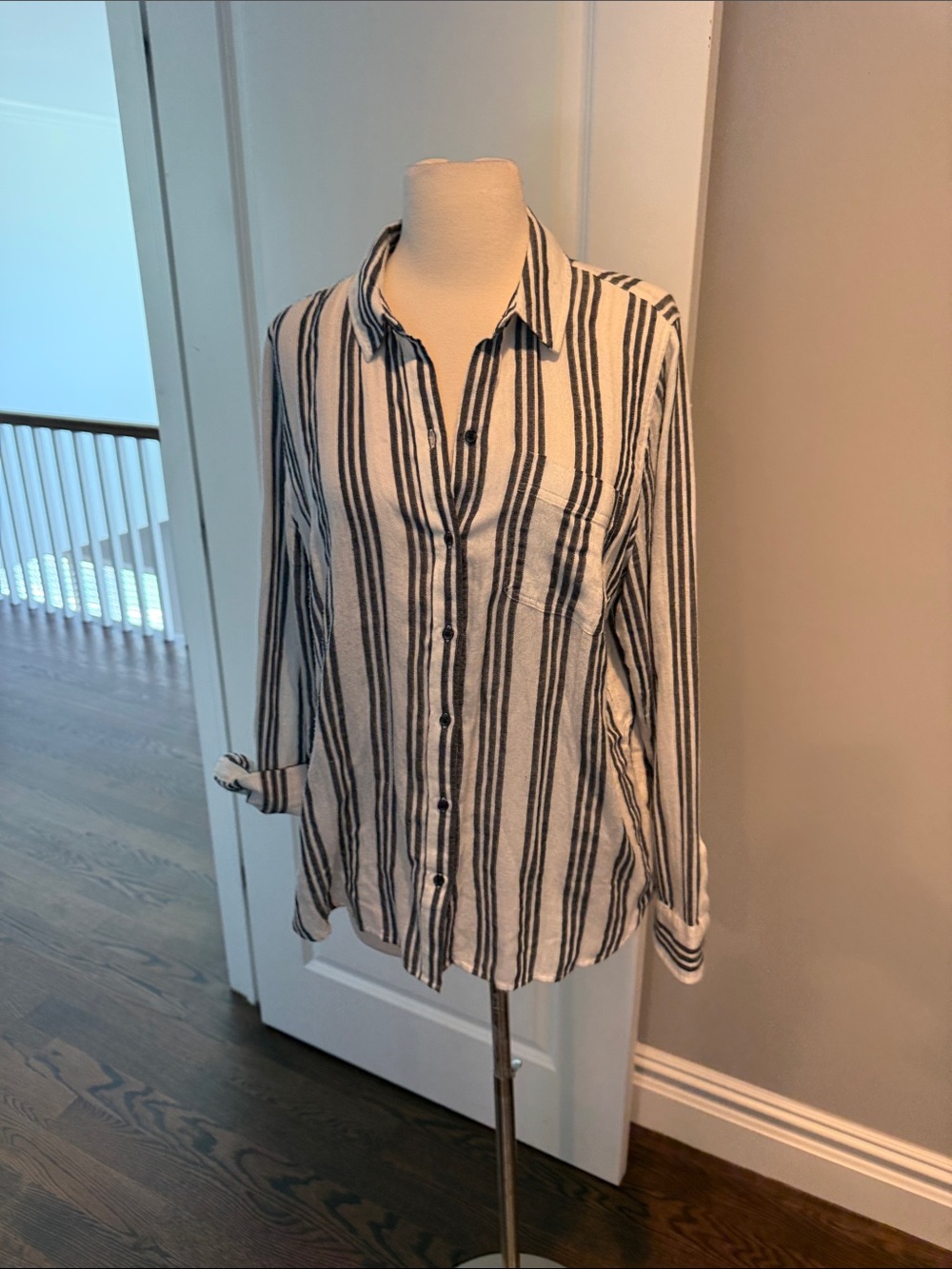 Lucky linen top